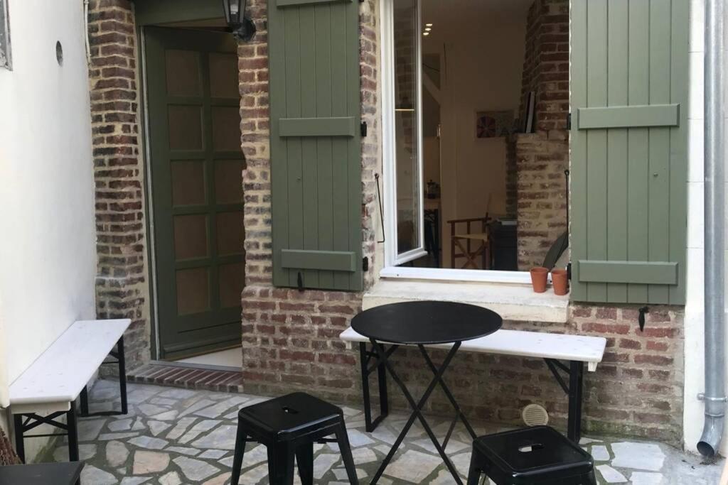 Charmante Maison De Pecheur Au Coeur De Trouville Luaran gambar