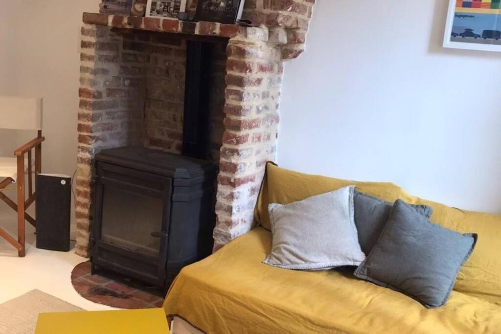 Charmante Maison De Pecheur Au Coeur De Trouville Luaran gambar